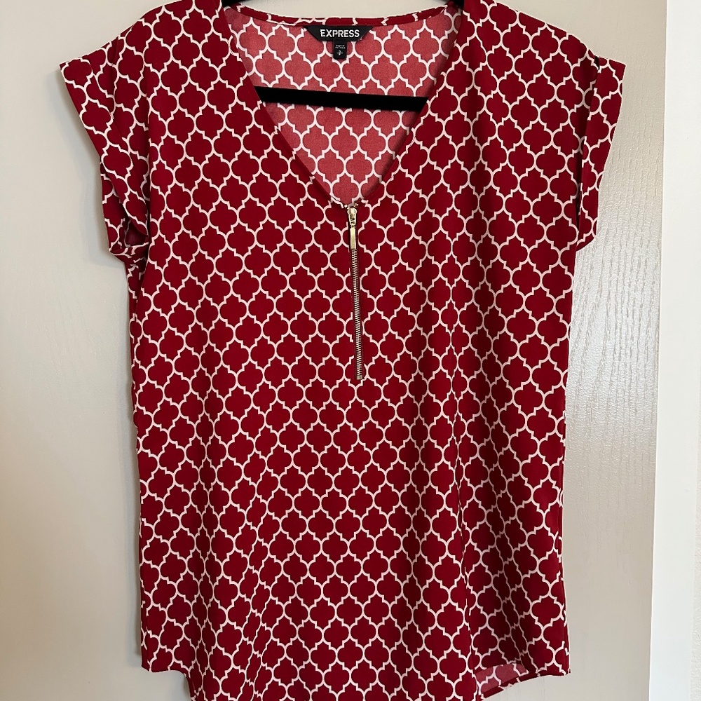 Silky zip front Express top